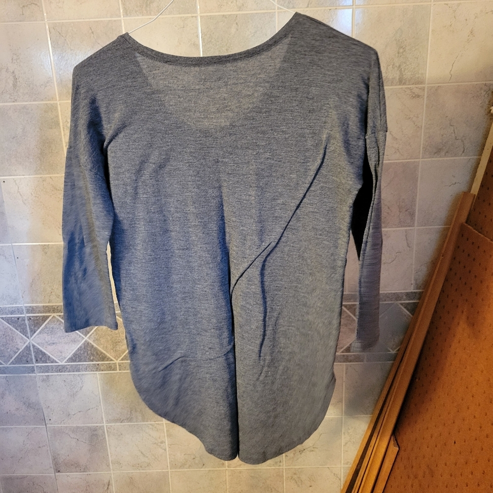 5/$15 mudd top - Picture 3 of 3